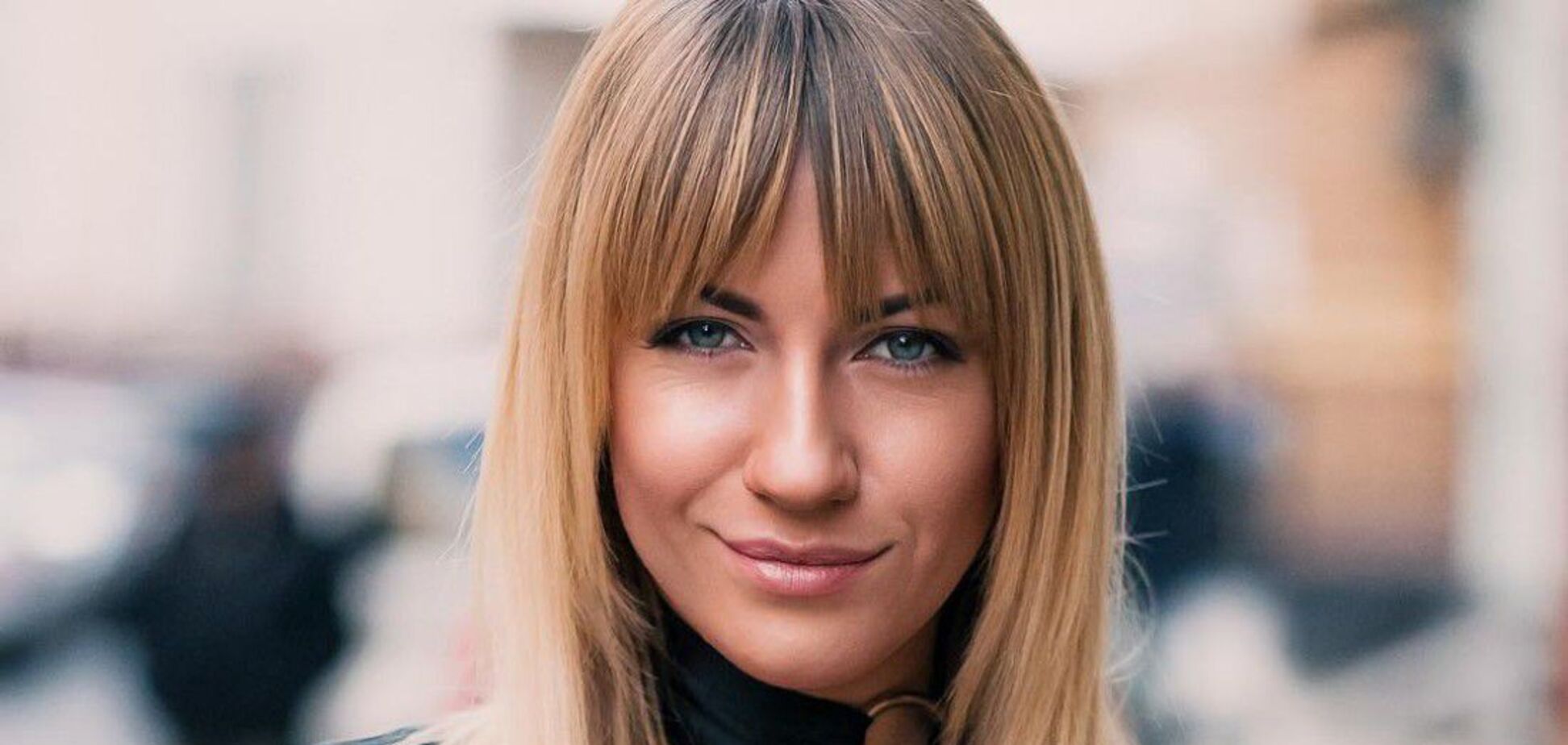 Никитюк в коротком топе похвасталась стройной фигурой. Фото