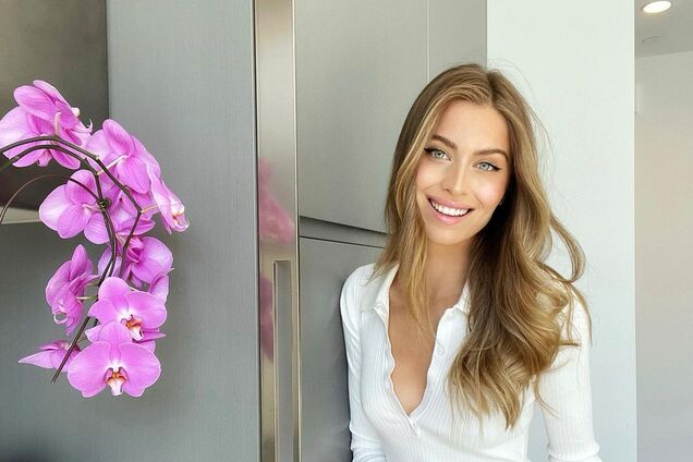 Онучка Ротару позувала в коротких шортах