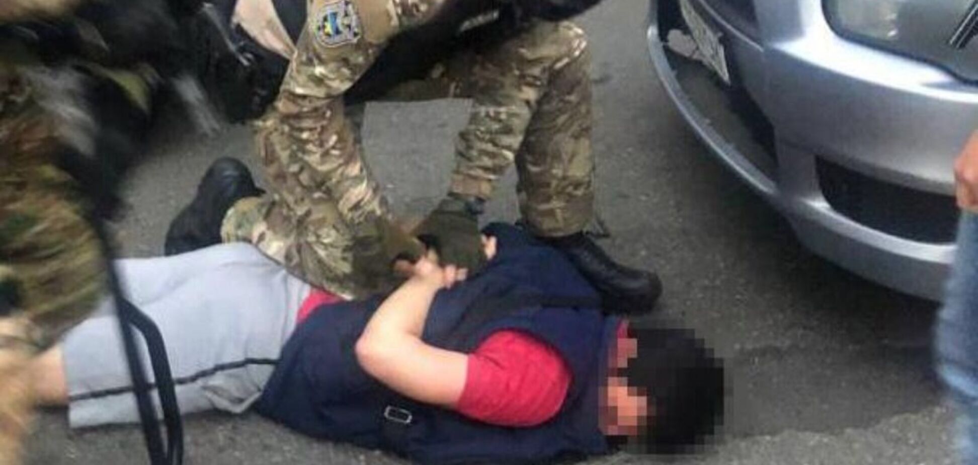 В Киеве злоумышленники похитили женщину и требовали у нее выплатить несуществующий долг. Фото, видео