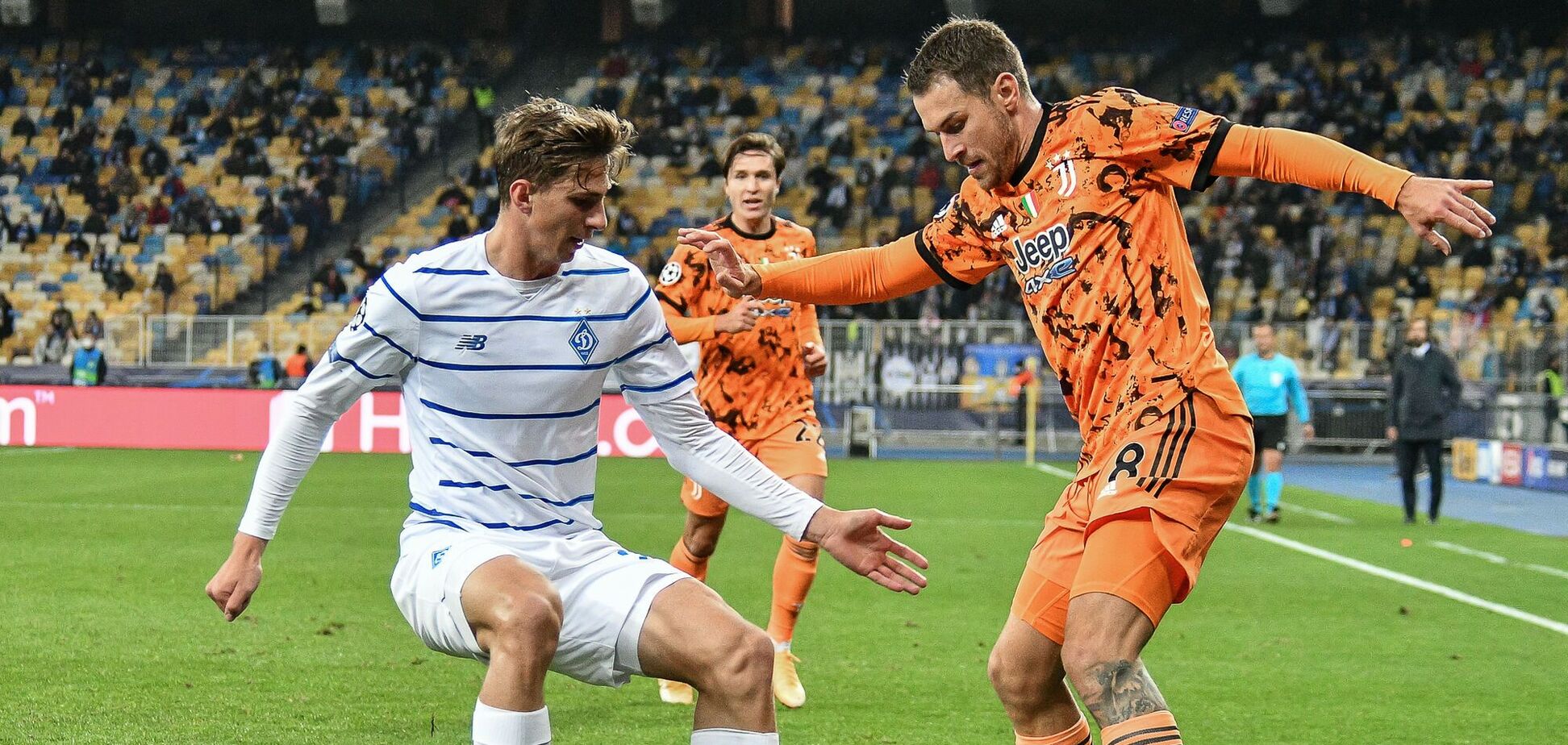 Илья Забарный в матче ЛЧ против 'Ювентуса'