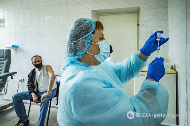 В 10 регионах Украины за сутки не сделали ни одной прививки от коронавируса