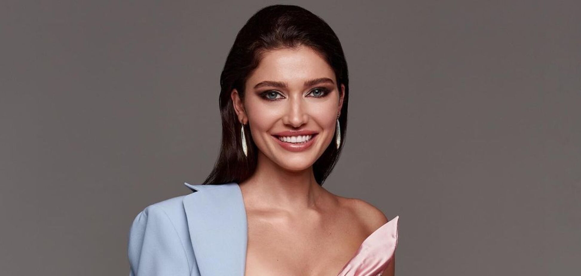 Украинка улетела на 'Мисс Вселенная' и показала национальный костюм для конкурса. Фото
