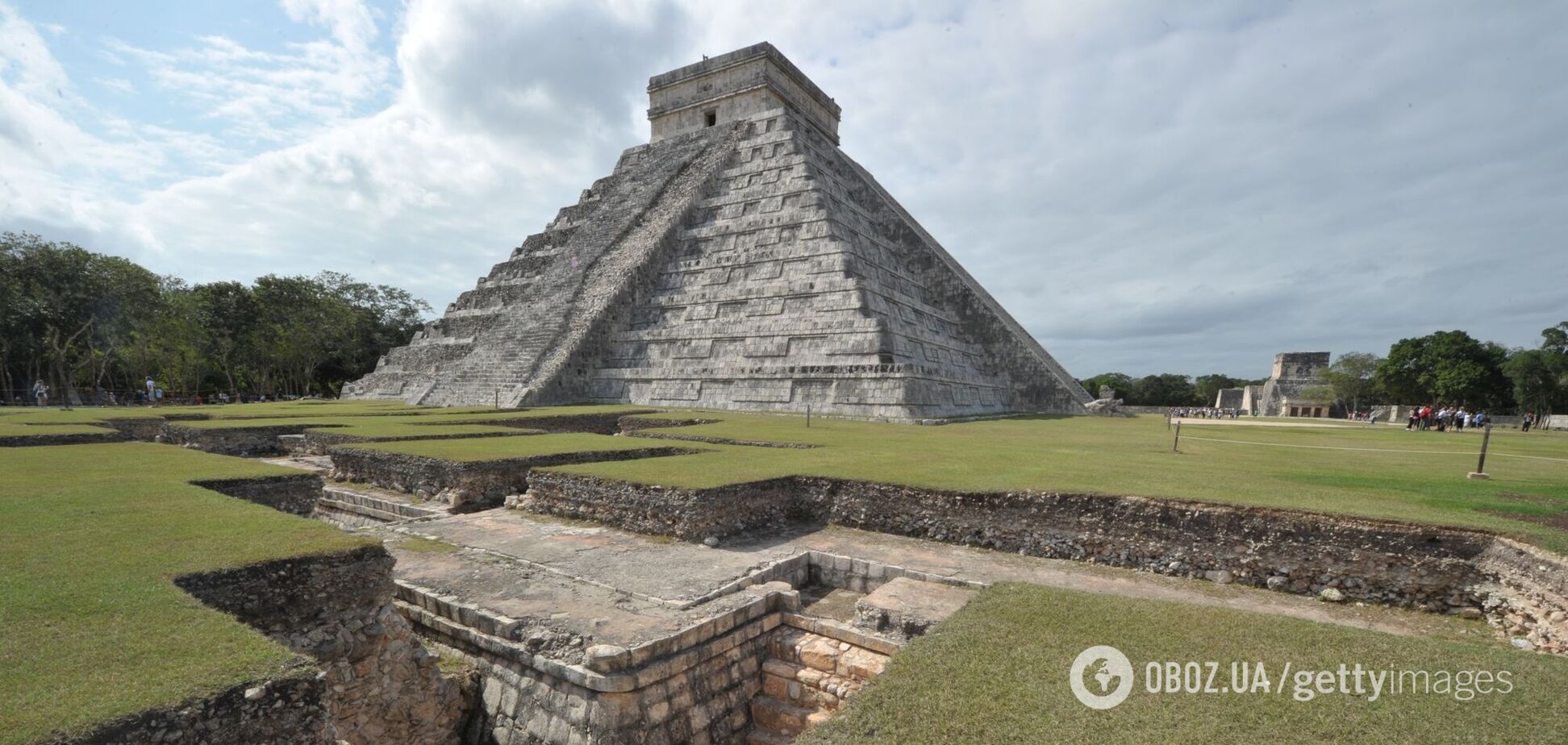 В Мексике нашли таинственные отпечатки рук древних майя. Фото