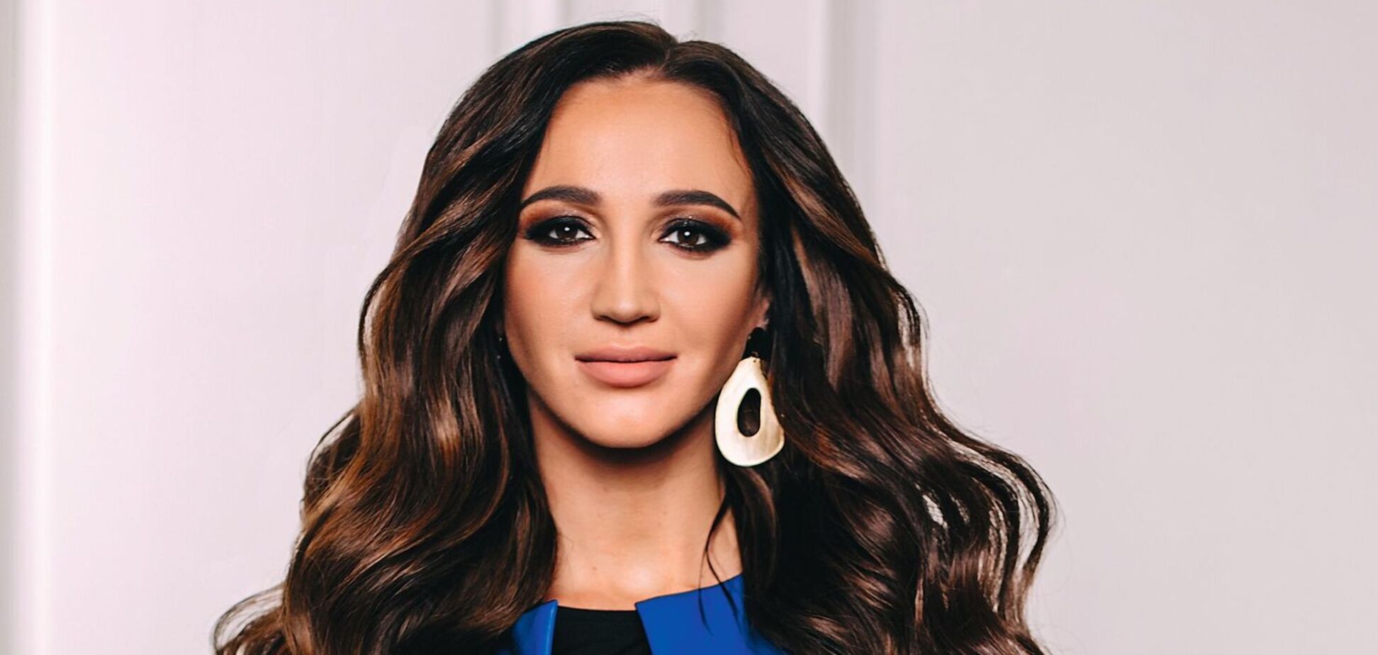 Бузову экстренно госпитализировали и прооперировали: что известно о состоянии ведущей