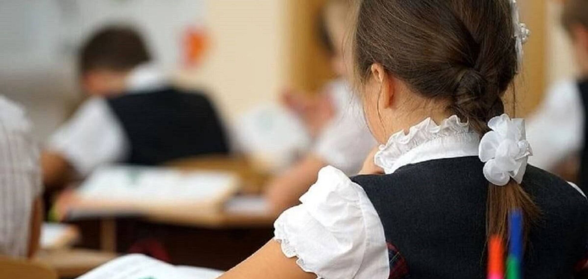 В учреждениях образования в Днепре продолжатся ограничения доступа родителей и посетителей