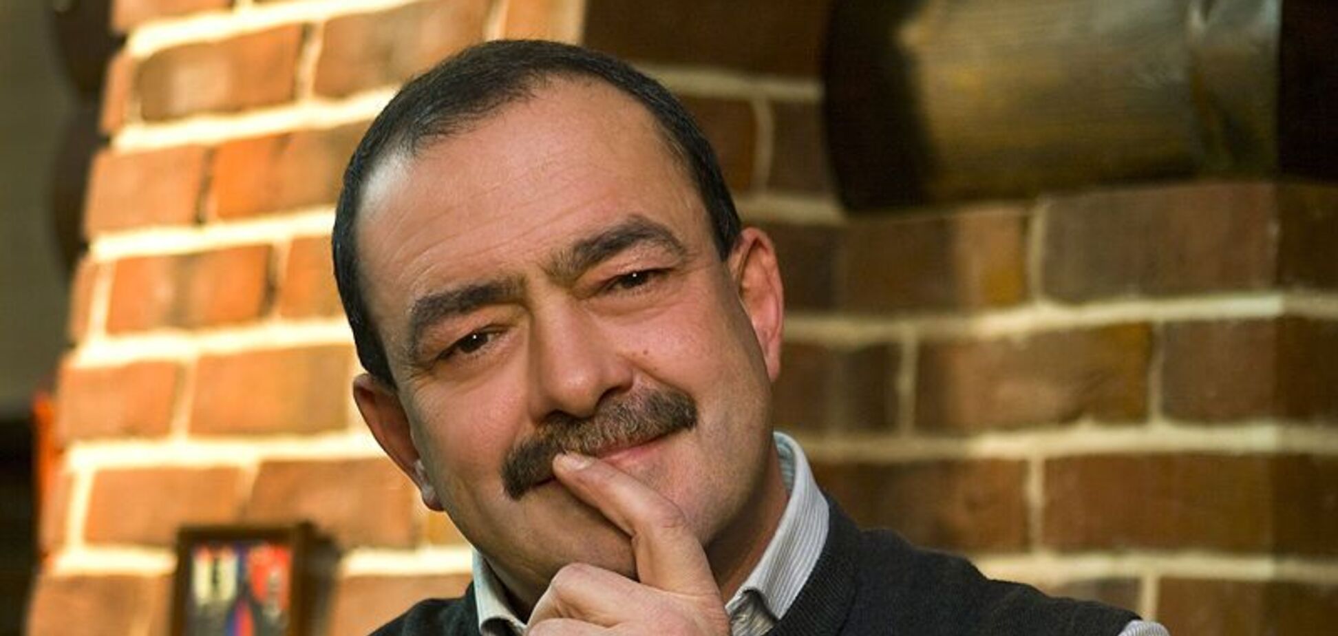 Российский ведущий Кожухов объяснил, почему ему стыдно перед грузинами