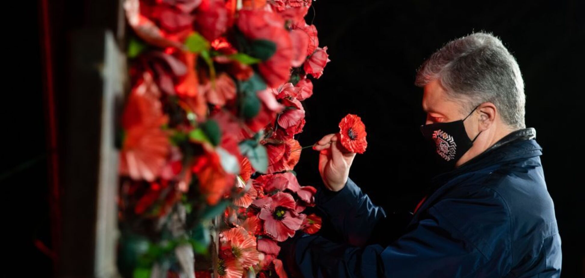 Порошенко поділився трагічними родинними спогадами про Другу світову