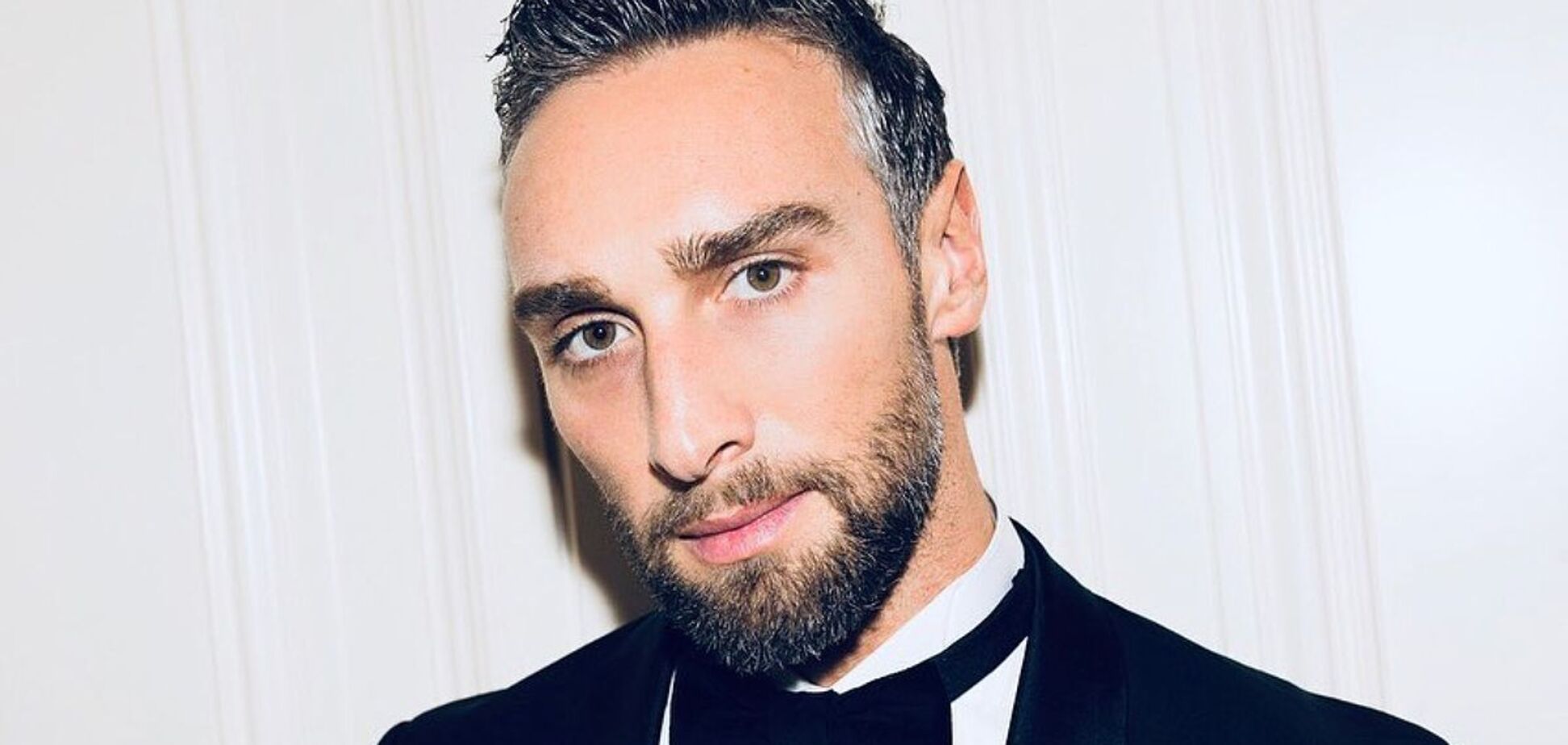 Макацария с 19-летней возлюбленной исполнили зажигательный танец во дворе дома