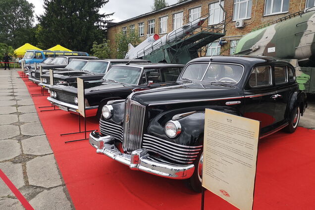 В Киеве состоялся фестиваль ретротехники OldCarLand