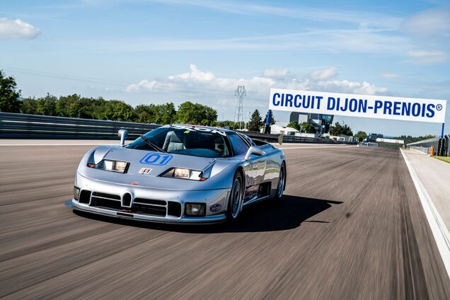 Уникальный Bugatti EB 110 Sport Competizione вернулся на трек
