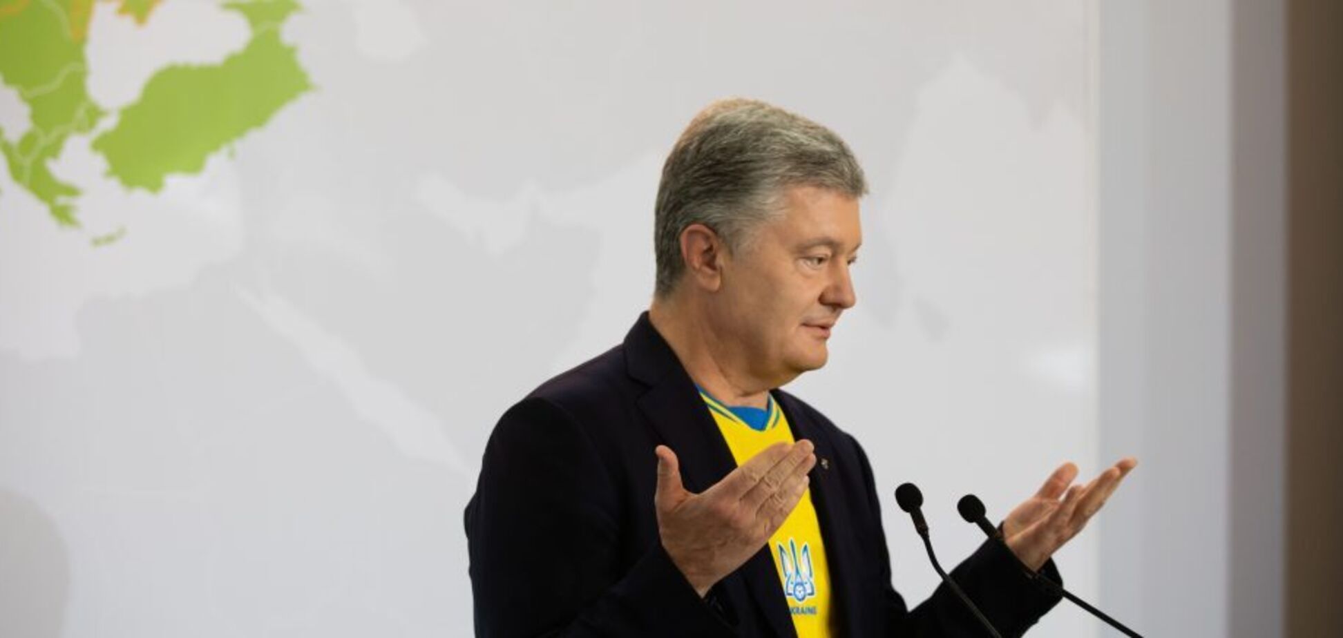 Порошенко розповів, як у 2014 році їздив на саміт ЄС без запрошення: тоді були запроваджені санкції проти РФ