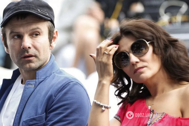 Вакарчук развелся с женой