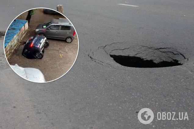 В Индии автомобиль провалился под асфальт и утонул: момент попал на видео
