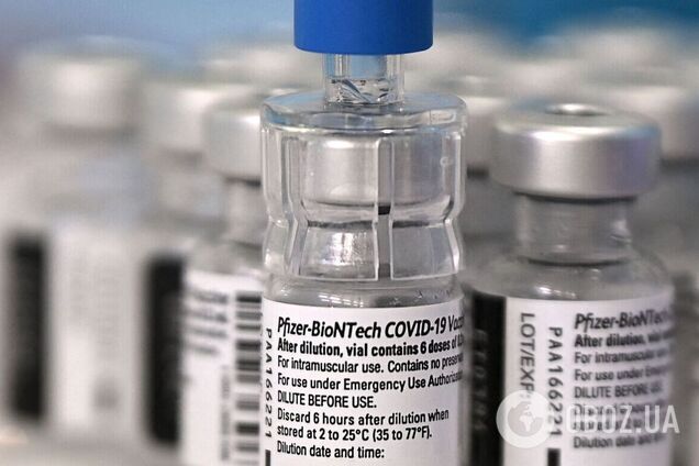 Вакцина Pfizer дісталася нардепам: кого в Раді вже вакцинували та що робитимуть із залишками