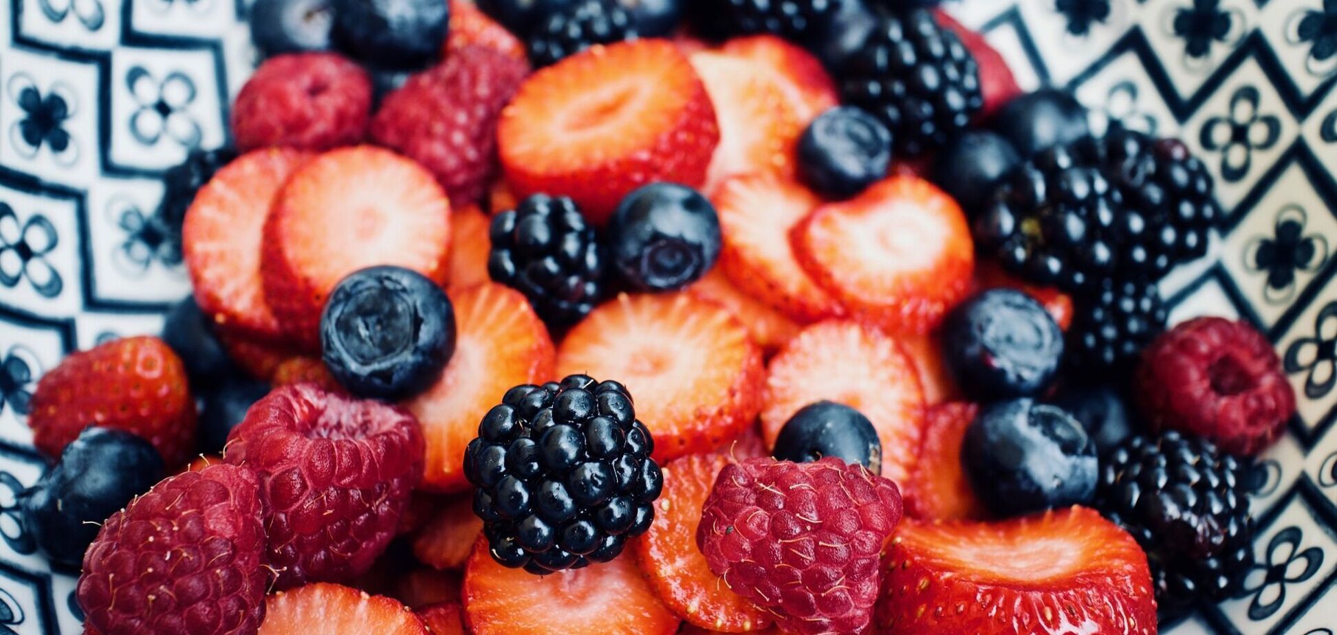 В Украине существенно снизились цены на ягоды