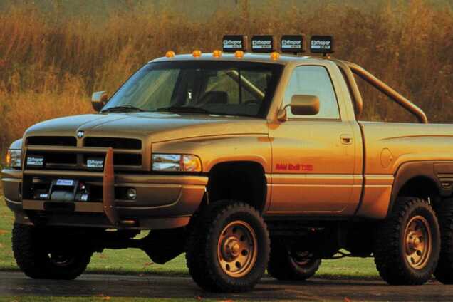 Dodge Ram T-Rex 6x6