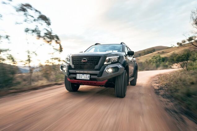 Nissan показал 'прокачанную' версию пикапа Navara