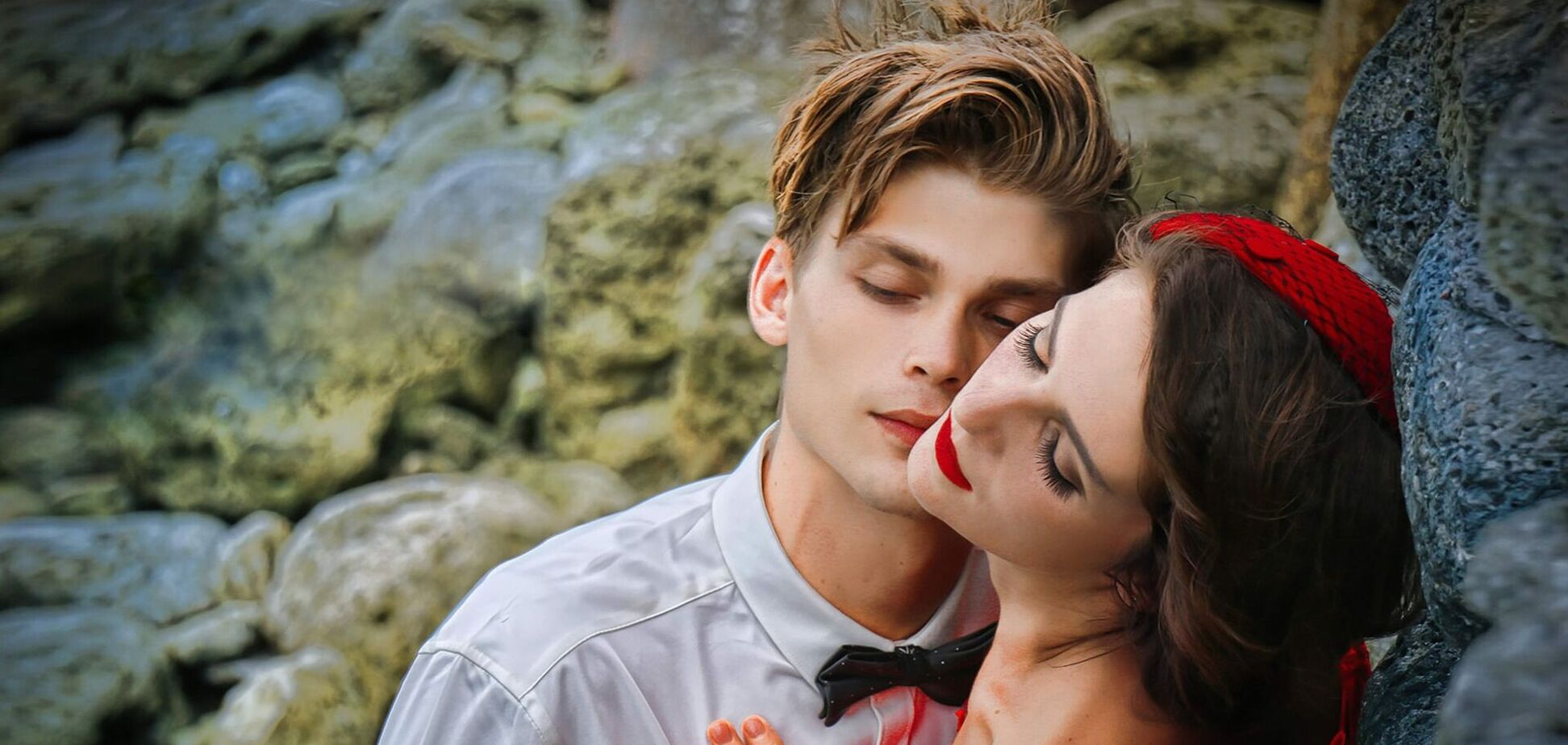 Секс-эксперт рассекретила 3 слова, без которых не обойтись в постели