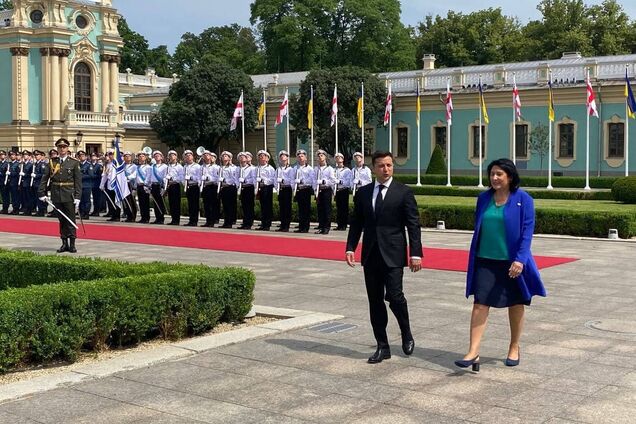 Саломе Зурабішвілі привітала почесну варту словами 'Слава Україні'