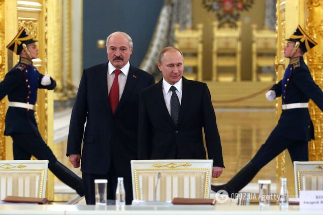 Лукашенко на колінах поповзе в Кремль: опозиціонер оцінив нові санкції проти режиму