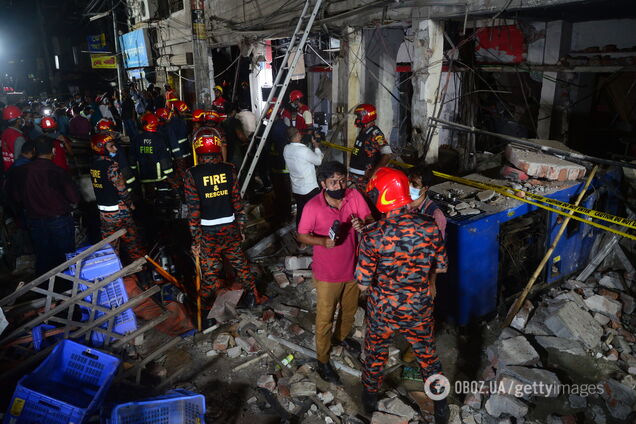 В столице Бангладеш семь человек убило взрывом, еще полсотни ранены