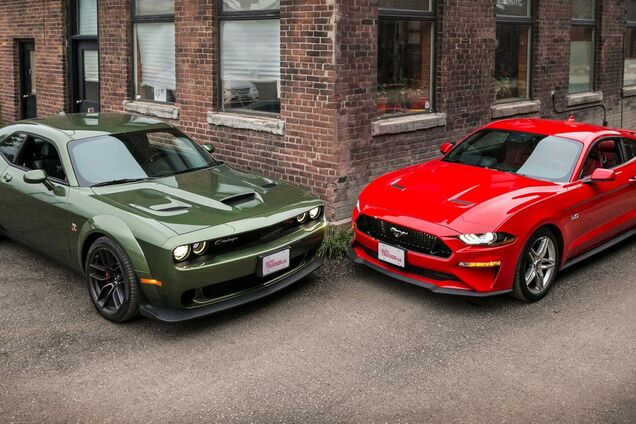 Dodge Challenger та Ford Mustang