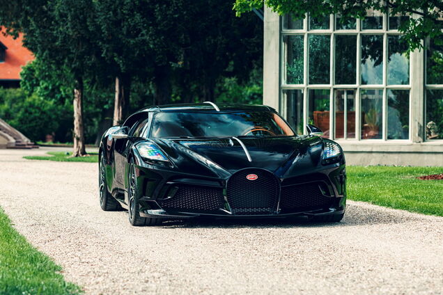 Bugatti представила готовый экземпляр модели La Voiture Noire