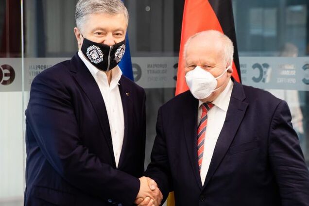 Порошенко провів зустріч зі Спеціальним посланником Уряду ФРН в Україні з питань децентралізації