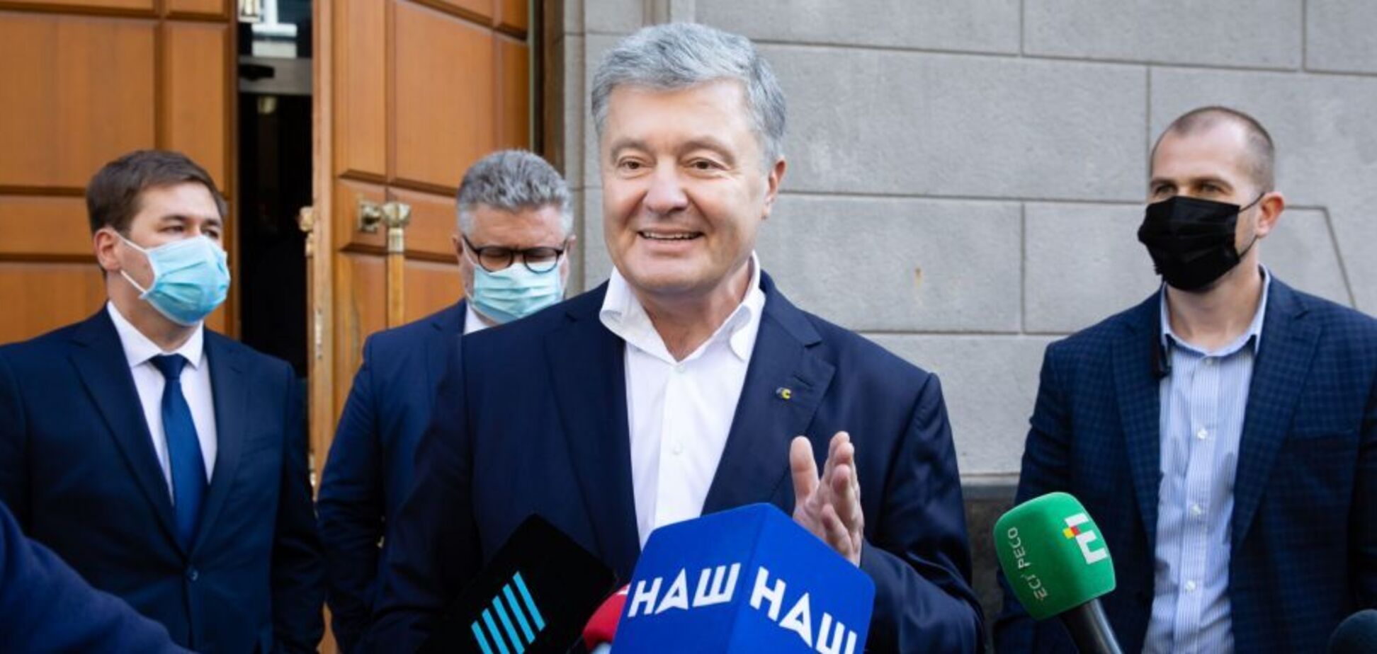 Порошенко: влада має пояснити, чому Україна купує вугілля й електрику в Росії