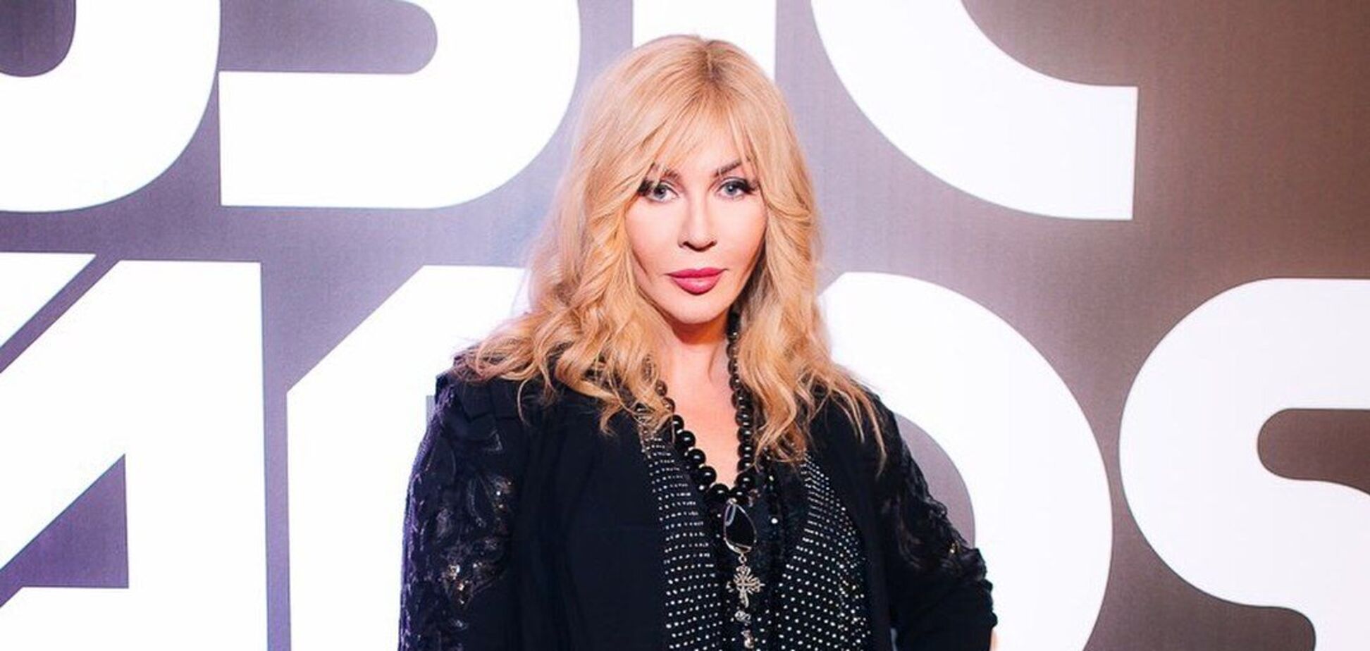 Білик показала підрослих синів в сімейної фотосесії