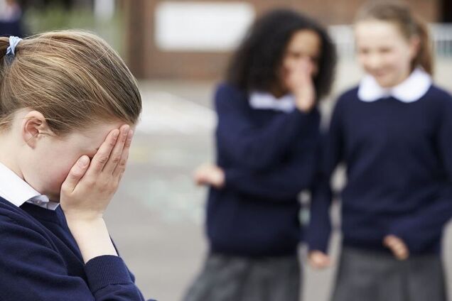 У Києві 12-літня дівчина стала жертвою жорстокого булінгу