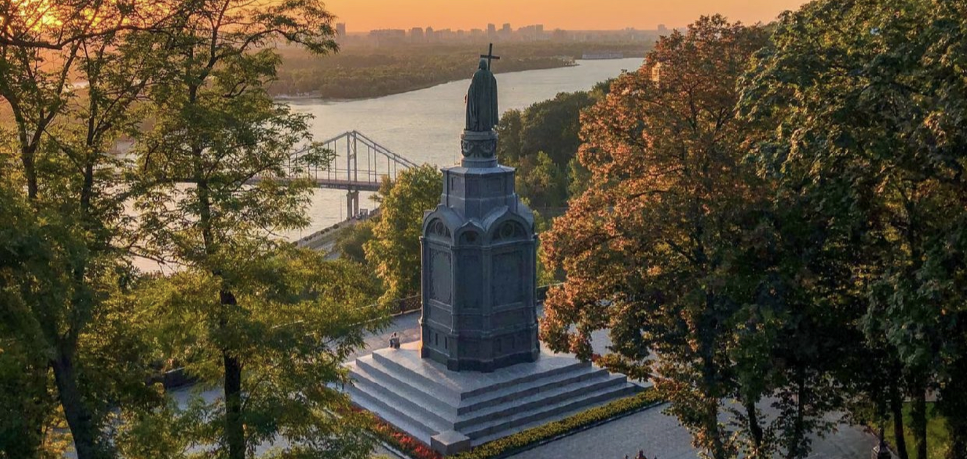 В Киеве отреставрируют старейший памятник князю Владимиру Великому