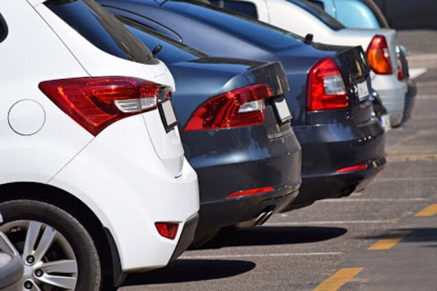 Автомобілі