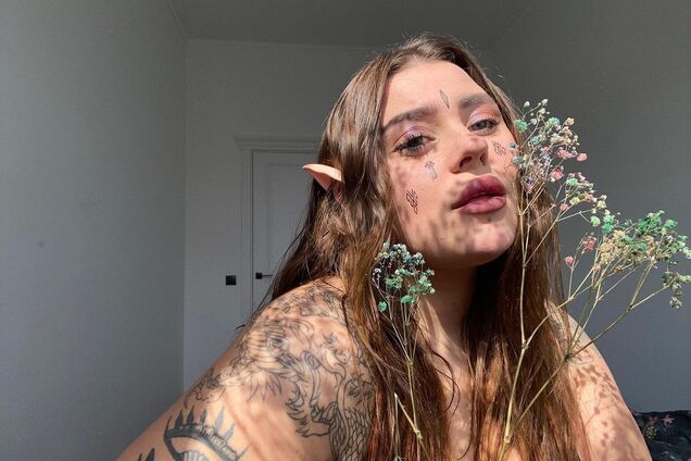 Солистка группы KAZKA призналась, что она квир