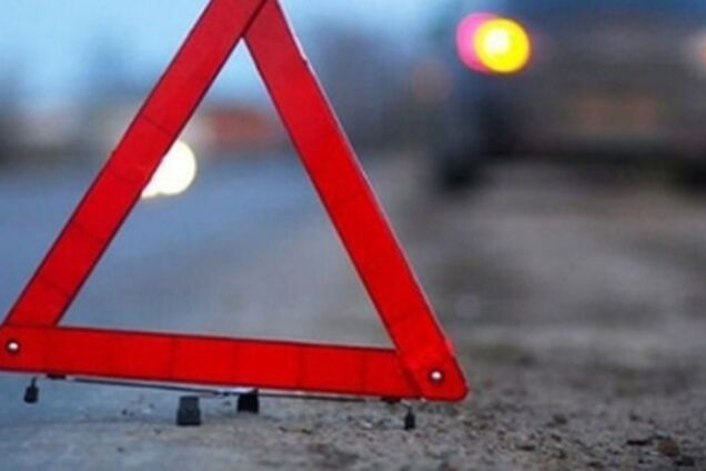 Подросток врезался в дерево