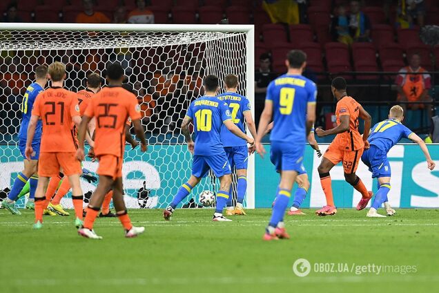 Дюмфріс приніс Нідерландам перемогу над Україною