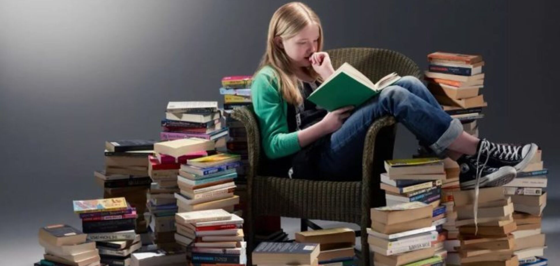 Что почитать подростку летом: перечень книг