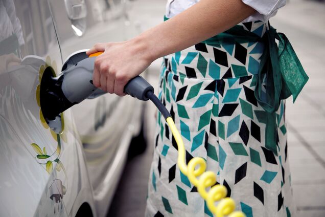 Электромобили и автомобили с ГБО получили льготы в Украине