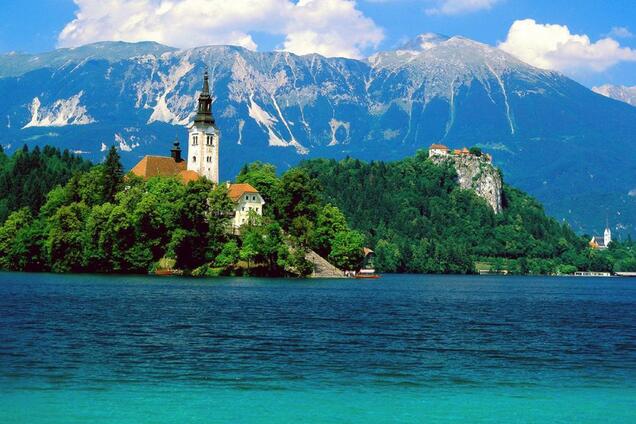 Словения открылась для украинцев