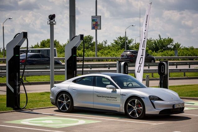 В Україні почала працювати найпотужніша зарядка для електромобілів