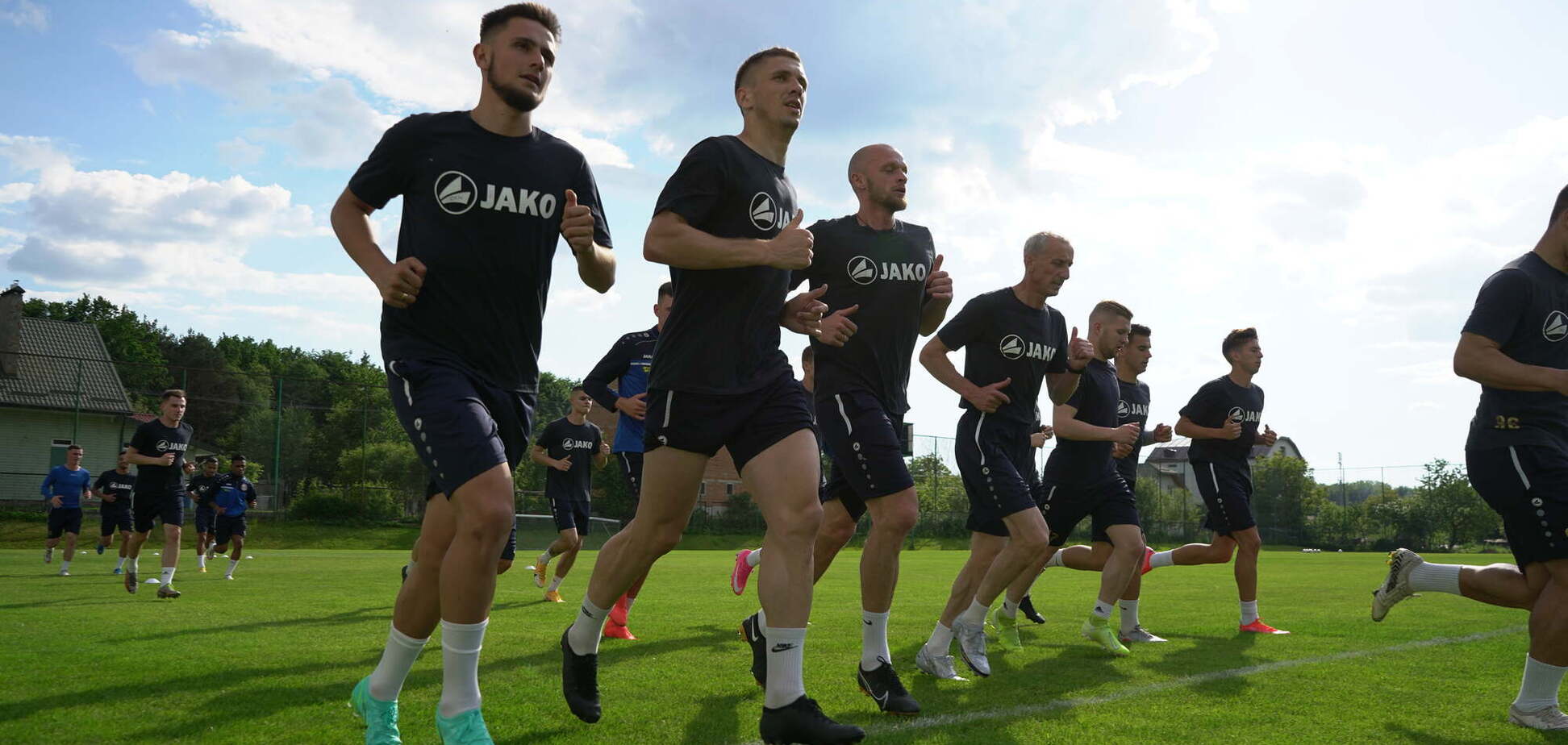 Старт УПЛ находится под угрозой срыва из-за вспышки COVID-19 – СМИ