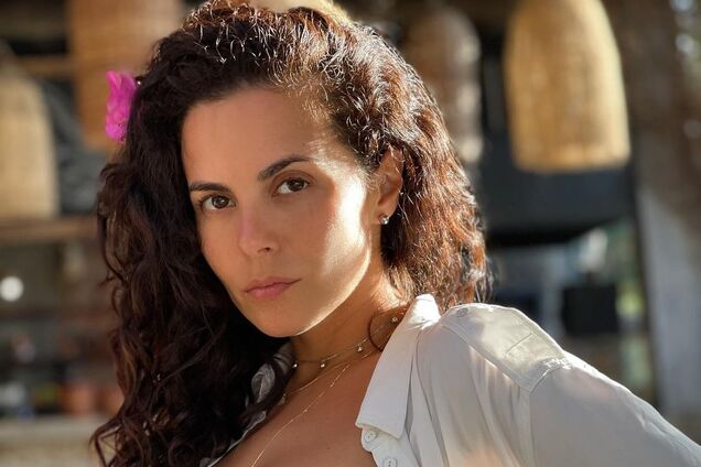 Настя Каменських зачарувала квітковим образом у Мексиці. Фото