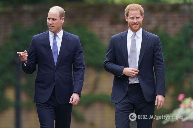 Принцы Уильям и Гарри встретились, чтобы открыть статую леди Ди. Фото