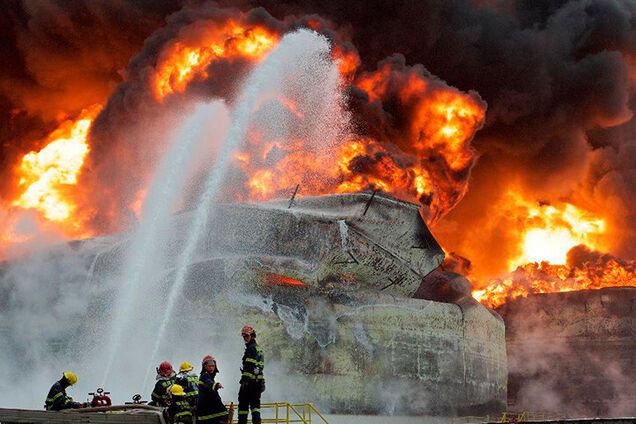 В Китае прогремел мощный взрыв на металлургическом заводе. Видео