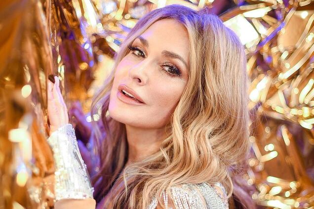 54-летняя Ольга Сумская на отдыхе сразила поклонников своей фигурой. Фото