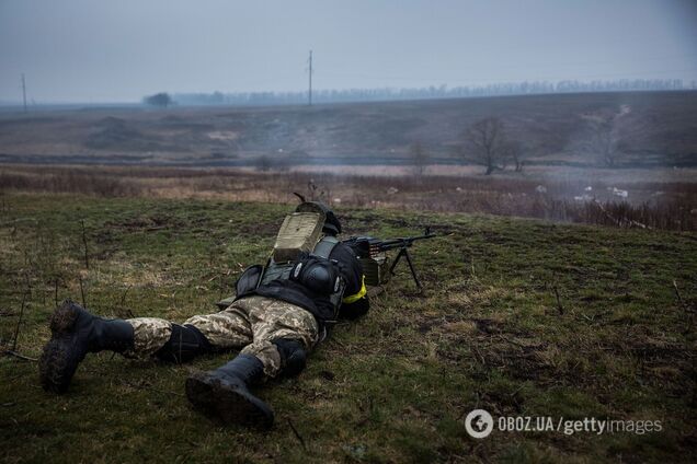 Оккупанты обстреляли позиции ВСУ на Донбассе, пострадали двое военных – штаб ООС