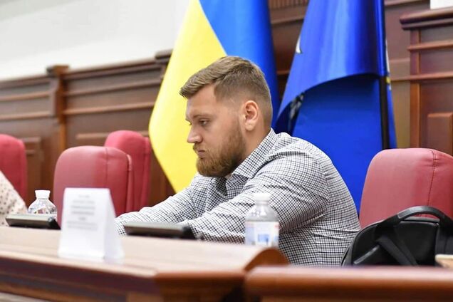 Кравец считает, что коммунальные парковки смогут приносить Киеву значительный доход