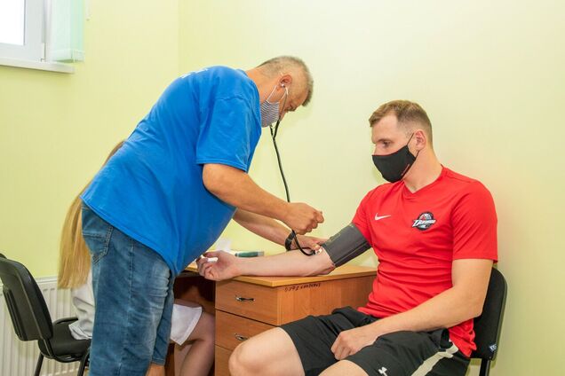 Гравці основної команди ХК 'Донбас' пройшли медичний огляд