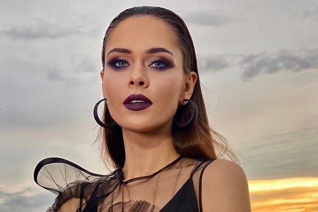 Юлия Санина показала подросшего сына в семейной фотосессии