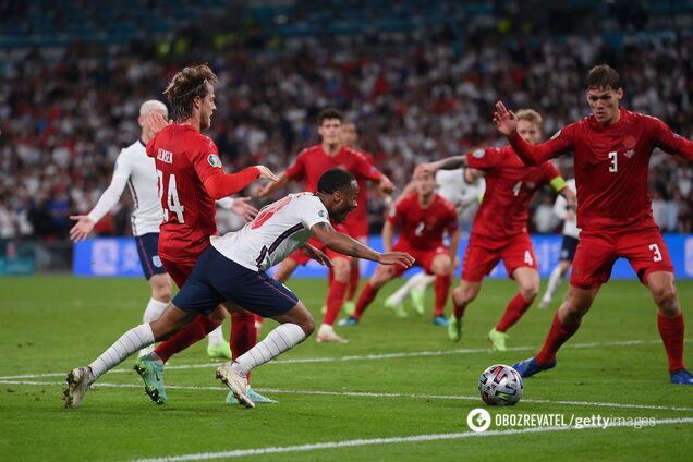 Рахім Стерлінг заробив скандальне пенальті